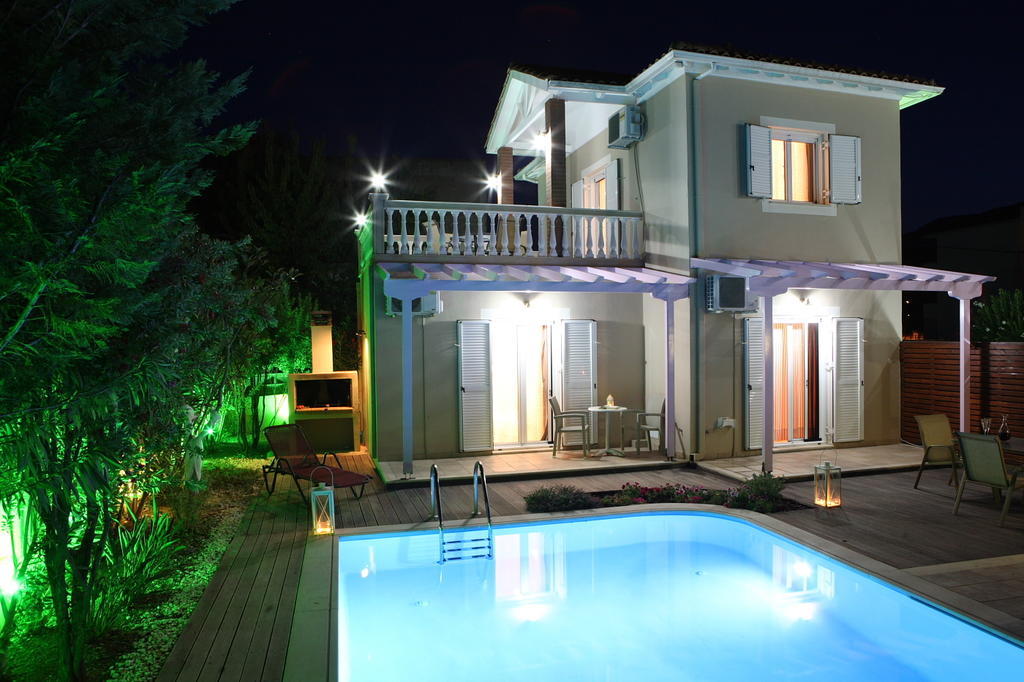 Le Torri Villas By Nidri Holiday Villas Exterior photo
